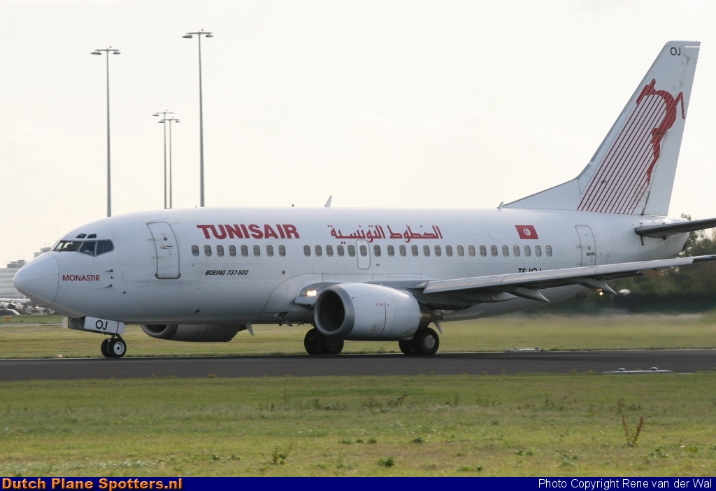 TS-IOJ Boeing 737-500 Tunisair by Rene van der Wal