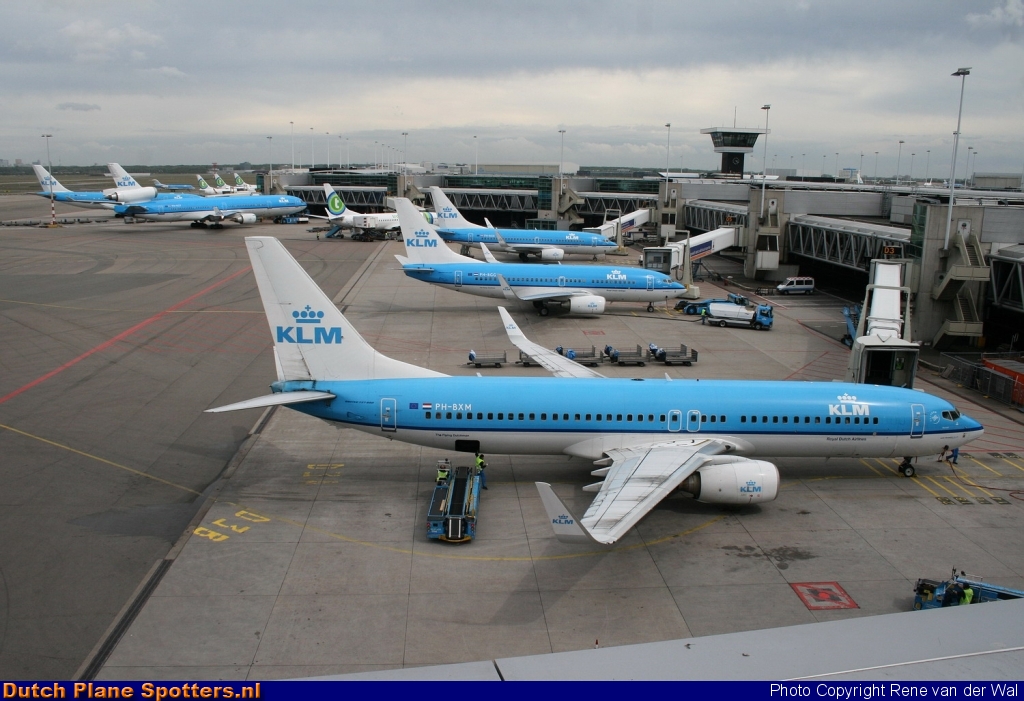 PH-BXM Boeing 737-800 KLM Royal Dutch Airlines by Rene van der Wal