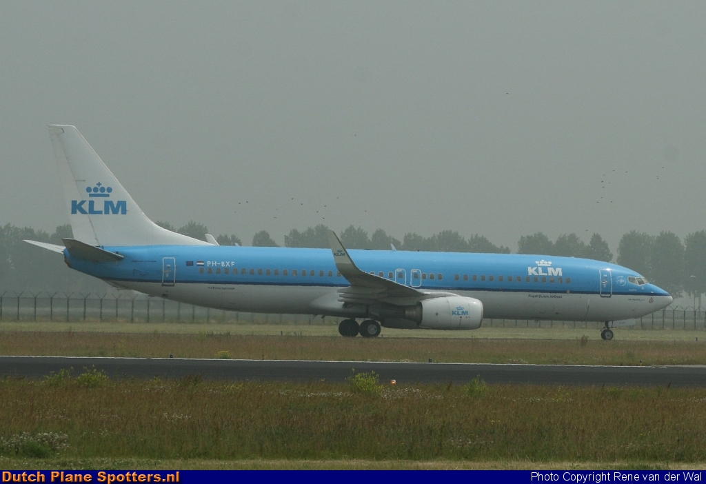 PH-BXF Boeing 737-800 KLM Royal Dutch Airlines by Rene van der Wal