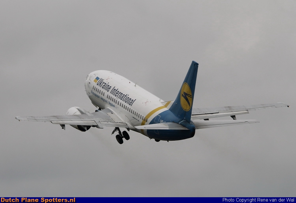 UR-GAZ Boeing 737-500 Ukraine International Airlines by Rene van der Wal