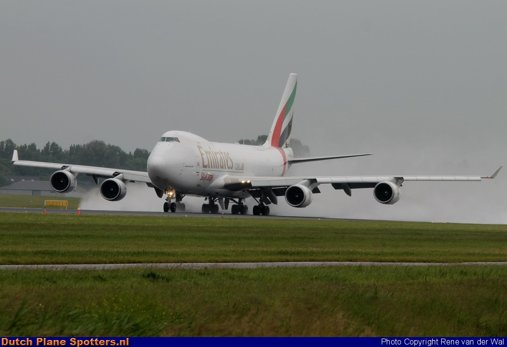 N415MC Boeing 747-200 Emirates Sky Cargo by Rene van der Wal