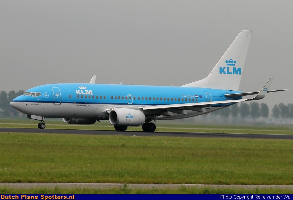 PH-BGU Boeing 737-700 KLM Royal Dutch Airlines by Rene van der Wal