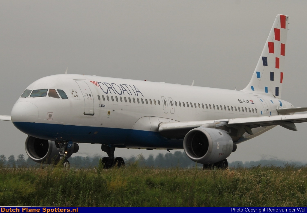 9A-CTF Airbus A320 Croatia Airlines by Rene van der Wal