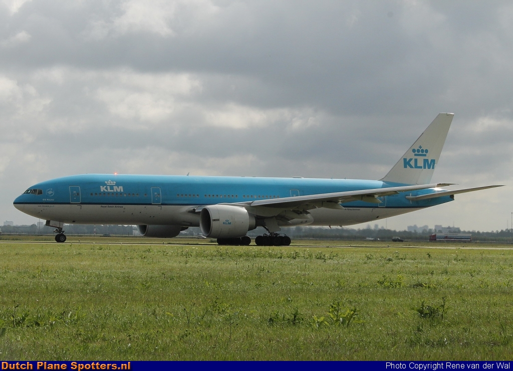 PH-BQO Boeing 777-200 KLM Royal Dutch Airlines by Rene van der Wal