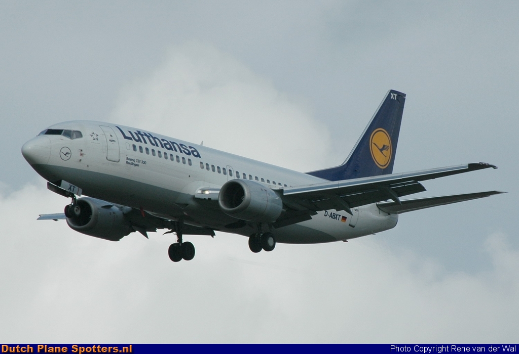 D-ABXT Boeing 737-300 Lufthansa by Rene van der Wal
