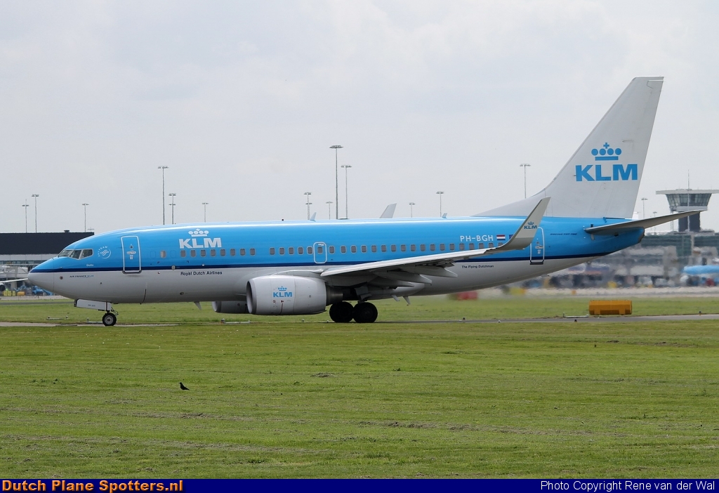 PH-BGH Boeing 737-700 KLM Royal Dutch Airlines by Rene van der Wal