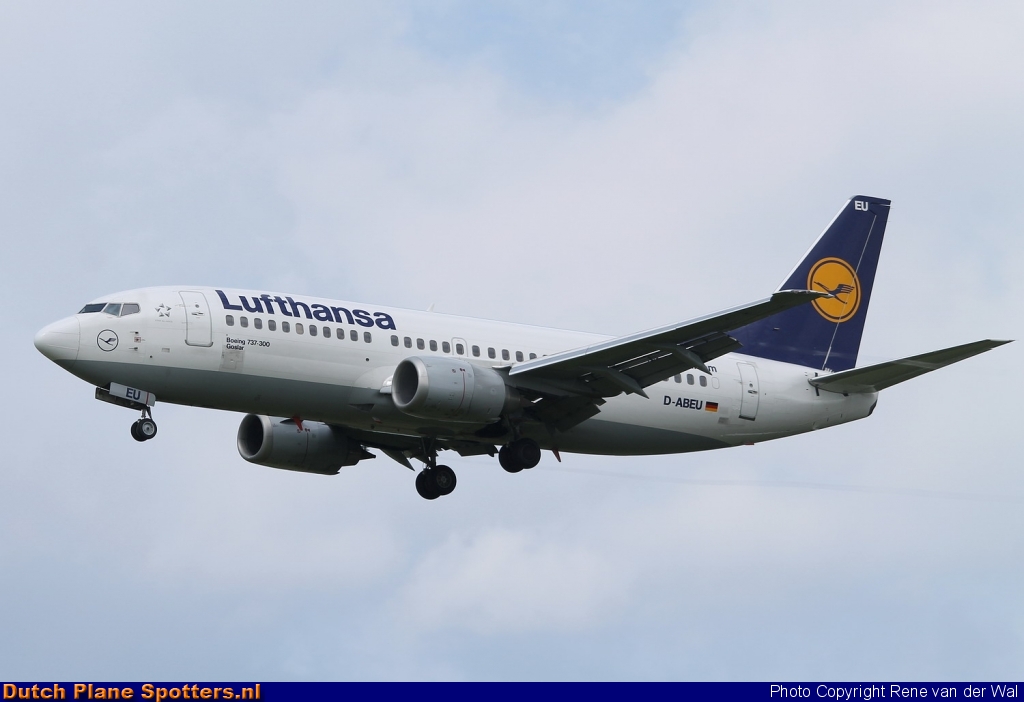 D-ABEU Boeing 737-300 Lufthansa by Rene van der Wal