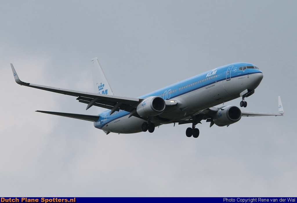 PH-BXS Boeing 737-900 KLM Royal Dutch Airlines by Rene van der Wal
