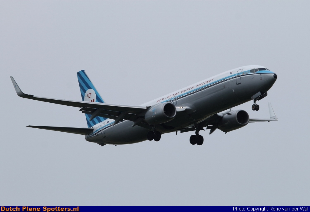 PH-BXA Boeing 737-800 KLM Royal Dutch Airlines by Rene van der Wal