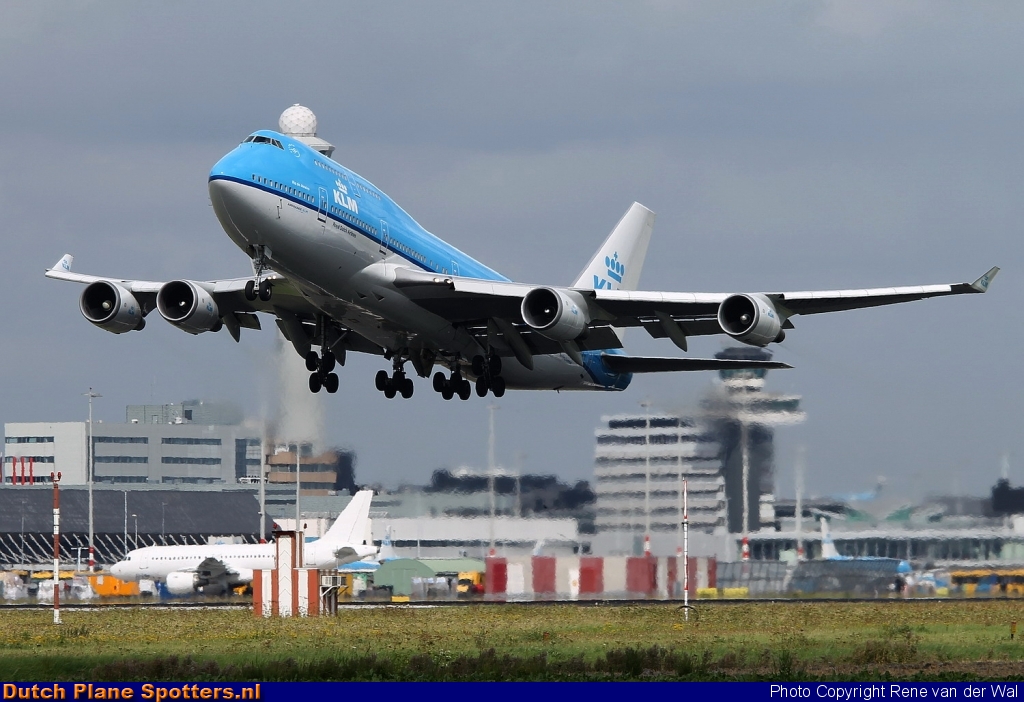 PH-BFE Boeing 747-400 KLM Royal Dutch Airlines by Rene van der Wal