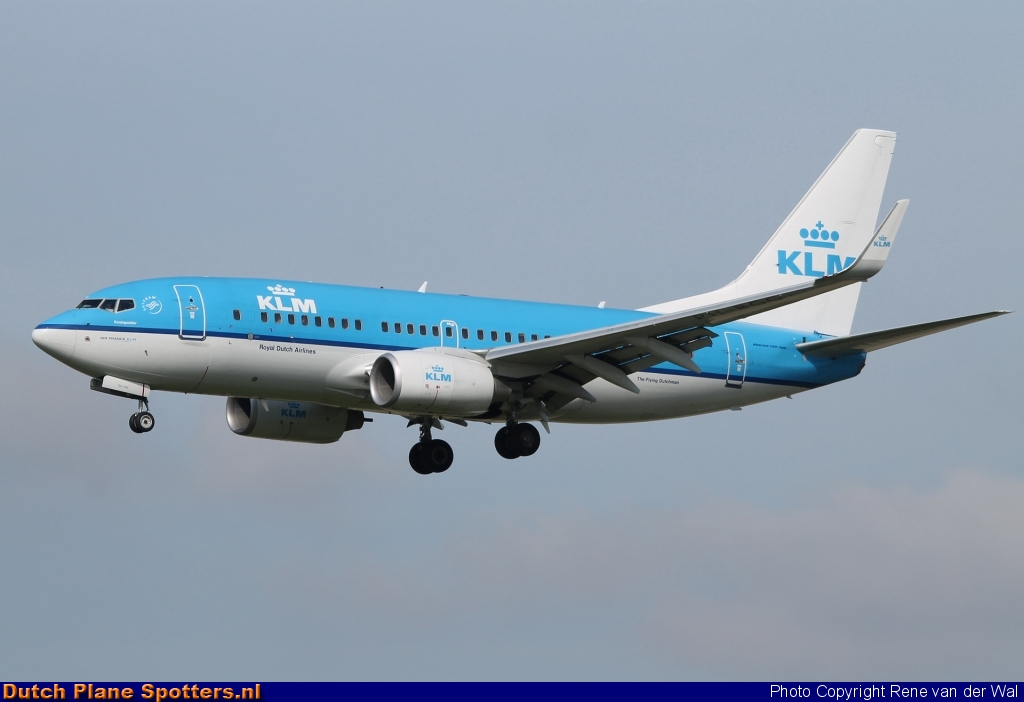 PH-BGG Boeing 737-700 KLM Royal Dutch Airlines by Rene van der Wal