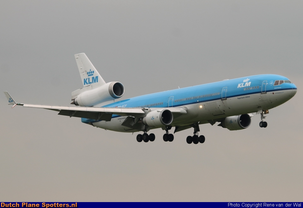 PH-KCF McDonnell Douglas MD-11 KLM Royal Dutch Airlines by Rene van der Wal