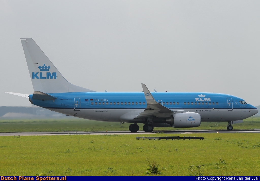 PH-BGO Boeing 737-700 KLM Royal Dutch Airlines by Rene van der Wal