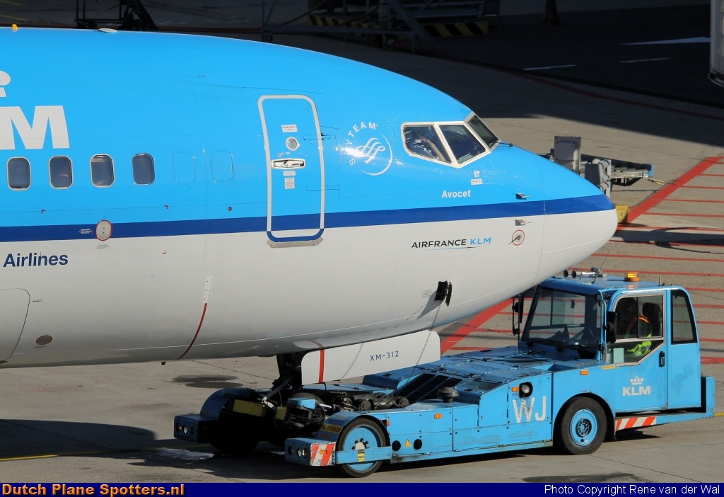 PH-BXM Boeing 737-800 KLM Royal Dutch Airlines by Rene van der Wal