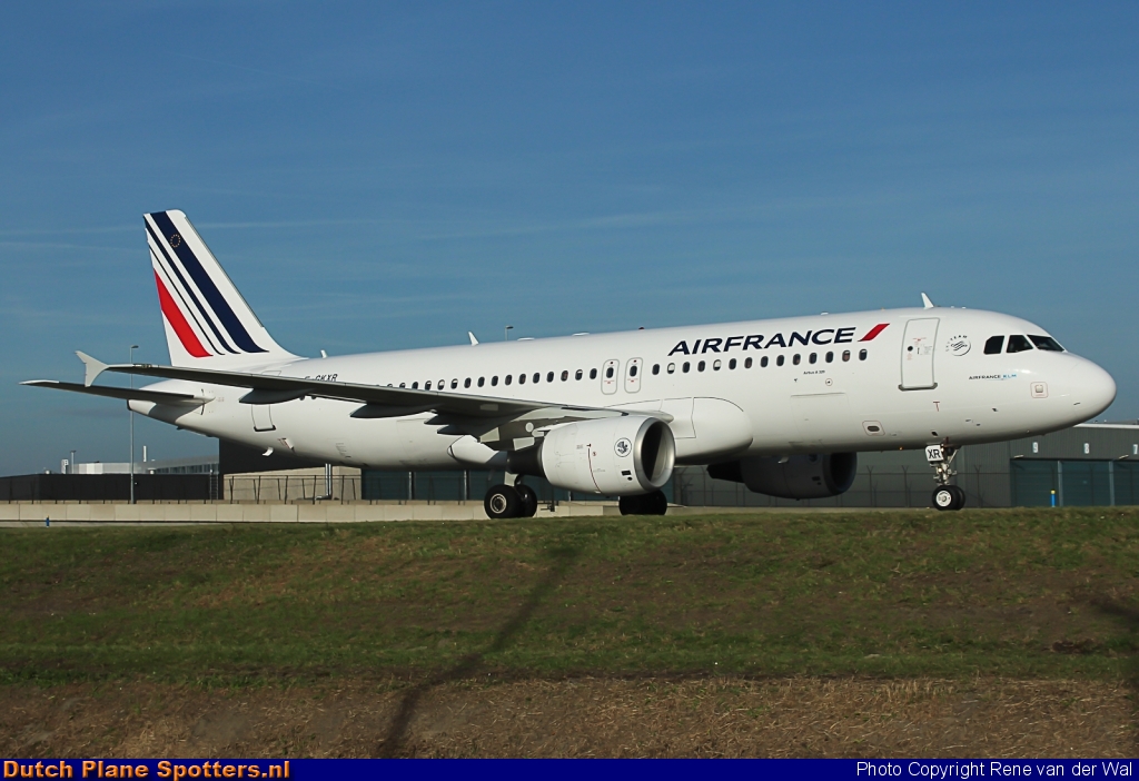 F-GKXR Airbus A320 Air France by Rene van der Wal