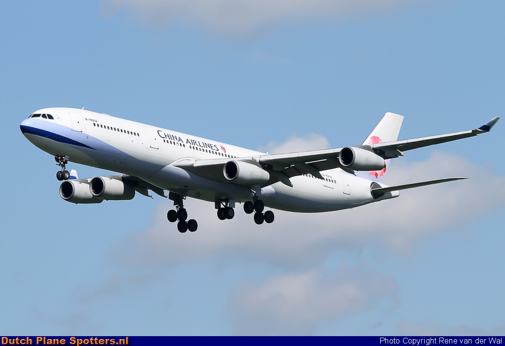 B-18802 Airbus A340-300 China Airlines by Rene van der Wal