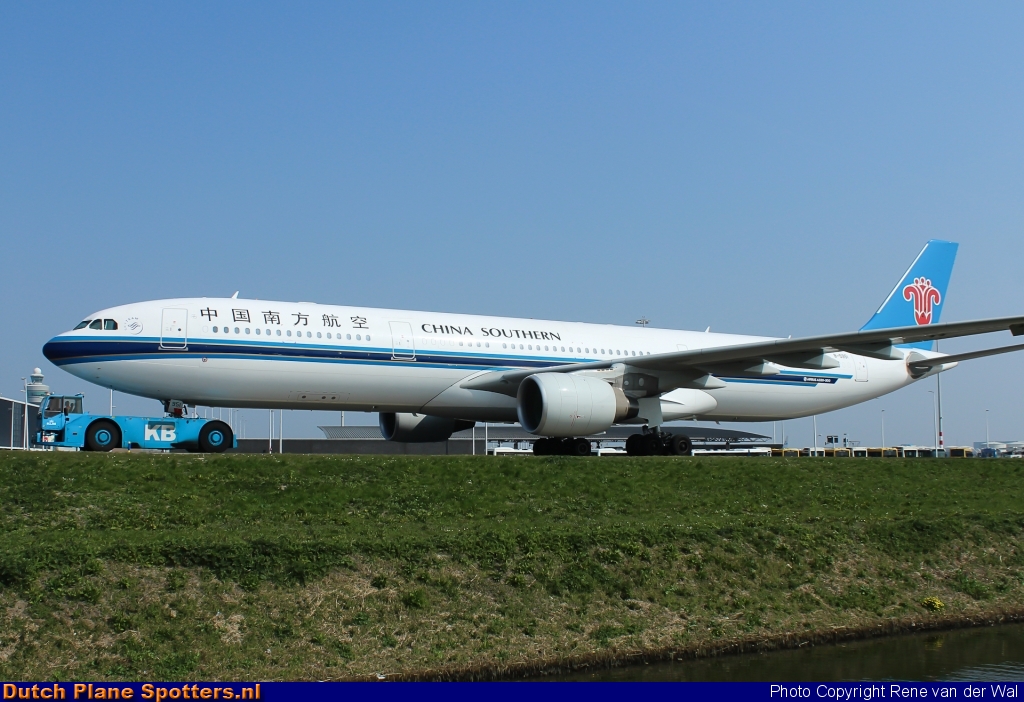 B-5951 Airbus A330-300 China Southern by Rene van der Wal