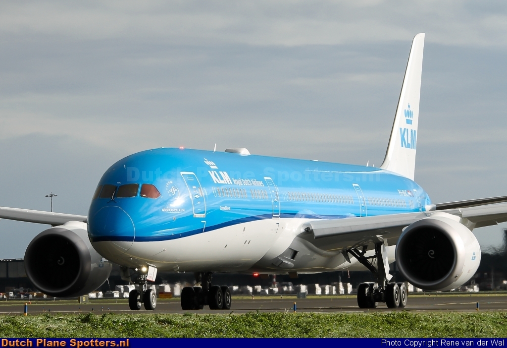 PH-BHC Boeing 787-9 Dreamliner KLM Royal Dutch Airlines by Rene van der Wal
