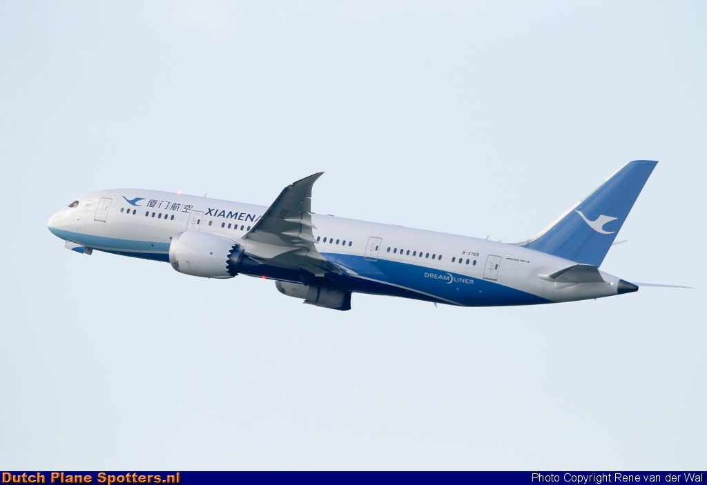 B-2769 Boeing 787-8 Dreamliner Xiamen Airlines by Rene van der Wal