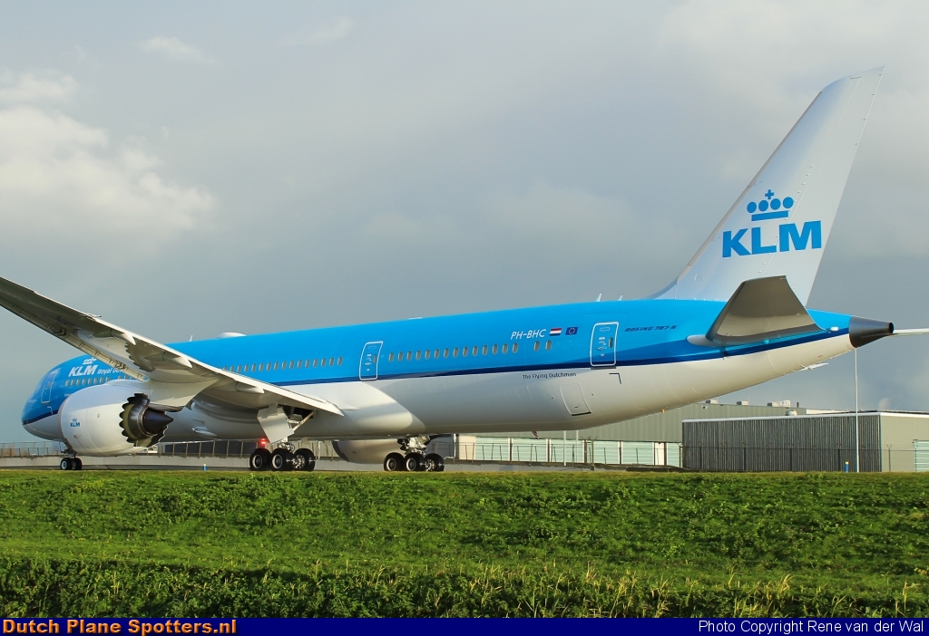 PH-BHC Boeing 787-9 Dreamliner KLM Royal Dutch Airlines by Rene van der Wal