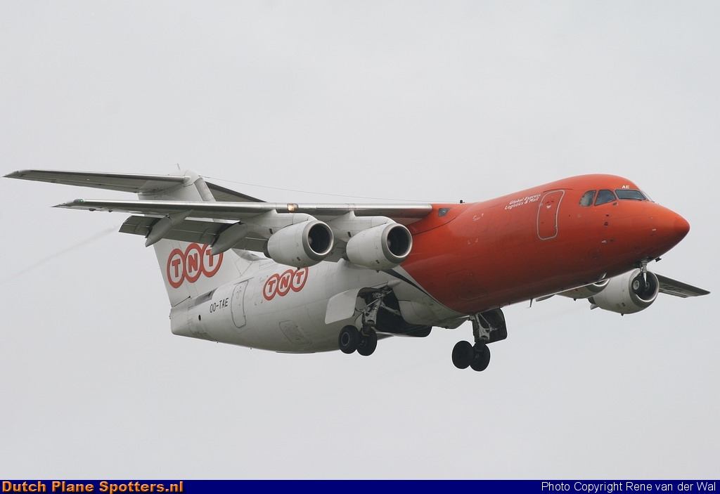 OO-TAE BAe 146 TNT Airways by Rene van der Wal