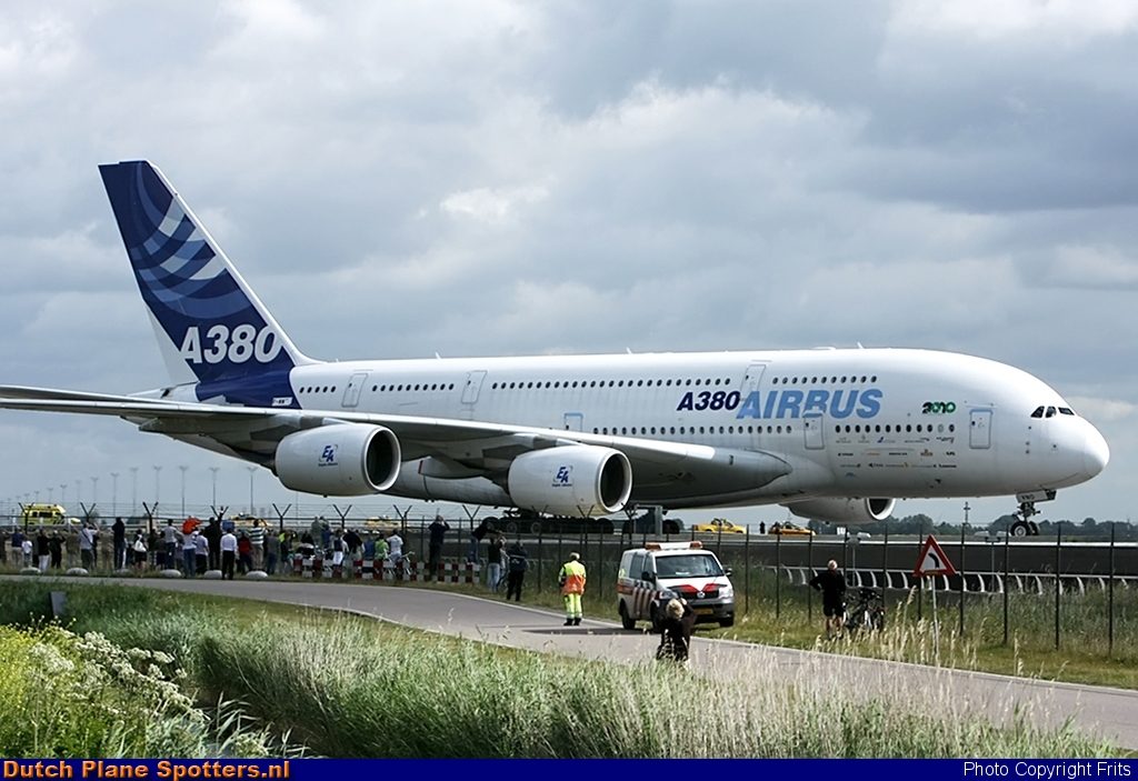 F-WWOW Airbus A380-800 Airbus Industrie by Frits