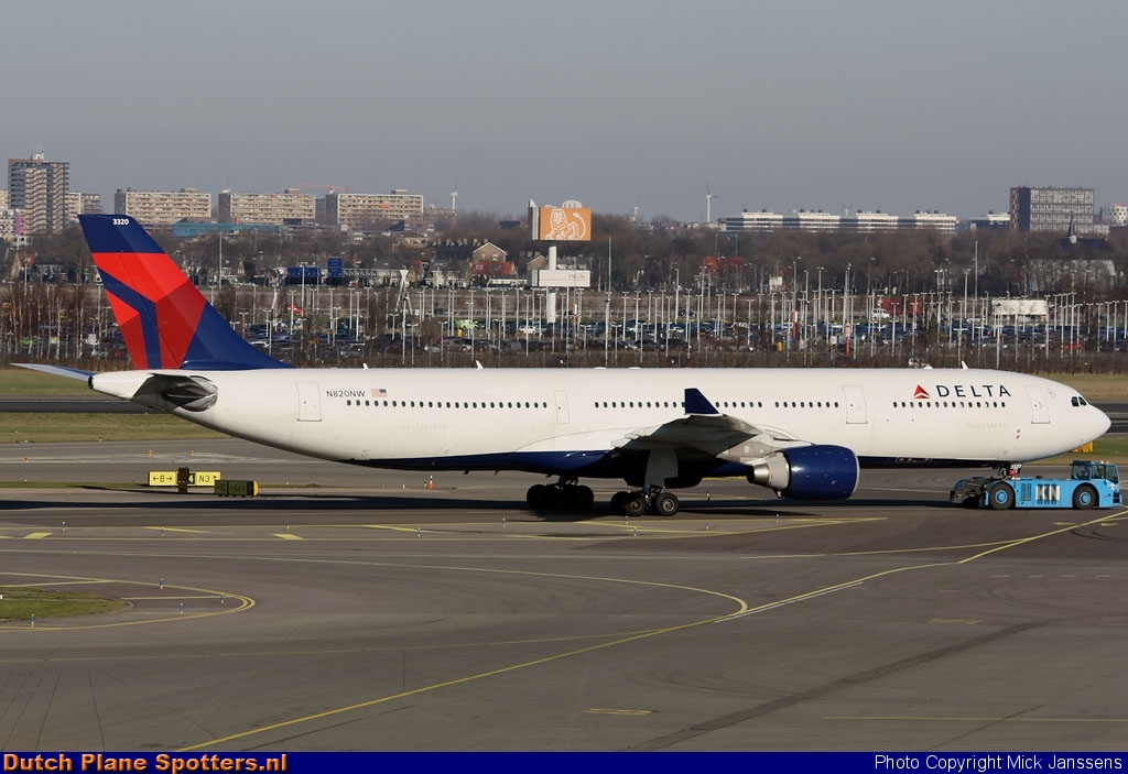 N820NW Airbus A330-300 Delta Airlines by Mick Janssens