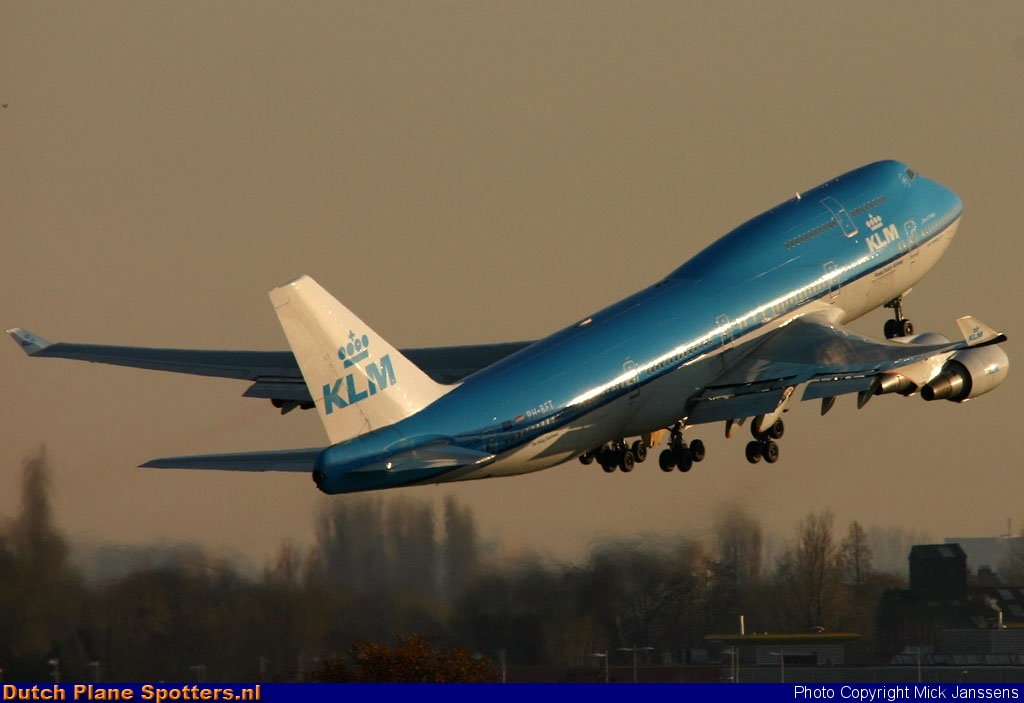 PH-BFT Boeing 747-400 KLM Royal Dutch Airlines by Mick Janssens