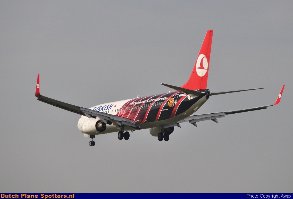 TC-JFV Boeing 737-800 Turkish Airlines by Awax