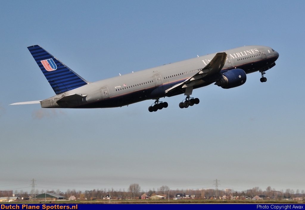 N771UA Boeing 777-200 United Airlines by Awax
