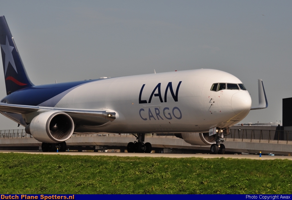 N524CA Boeing 767-300 LAN Cargo by Awax