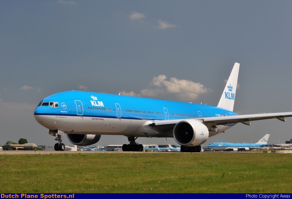 PH-BVF Boeing 777-300 KLM Royal Dutch Airlines by Awax