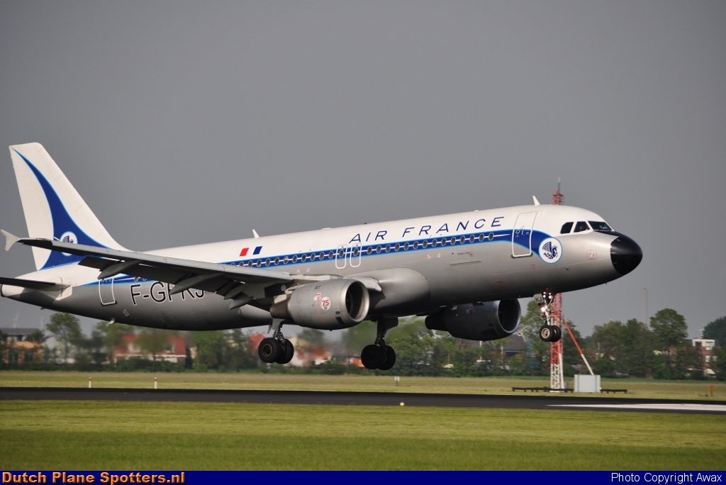 F-GFKJ Airbus A320 Air France by Awax