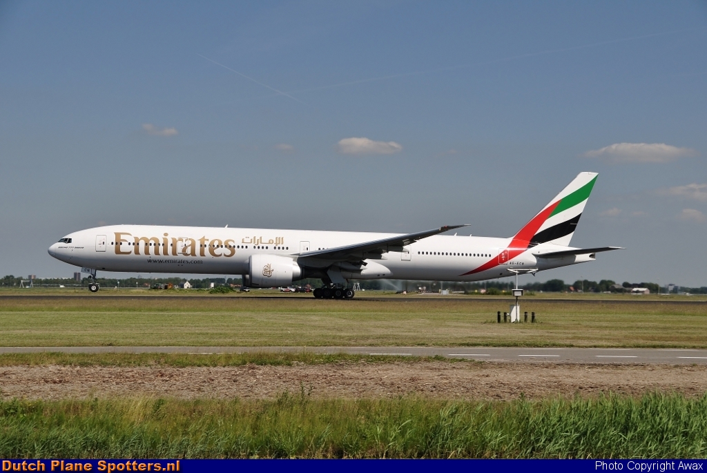 A6-ECN Boeing 777-300 Emirates by Awax