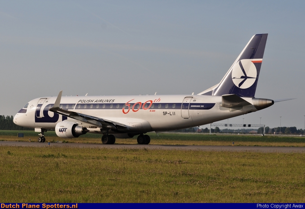 SP-LII Embraer 175 LOT Polish Airlines by Awax