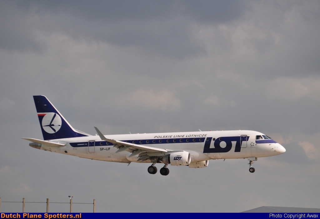 SP-LIF Embraer 175 LOT Polish Airlines by Awax