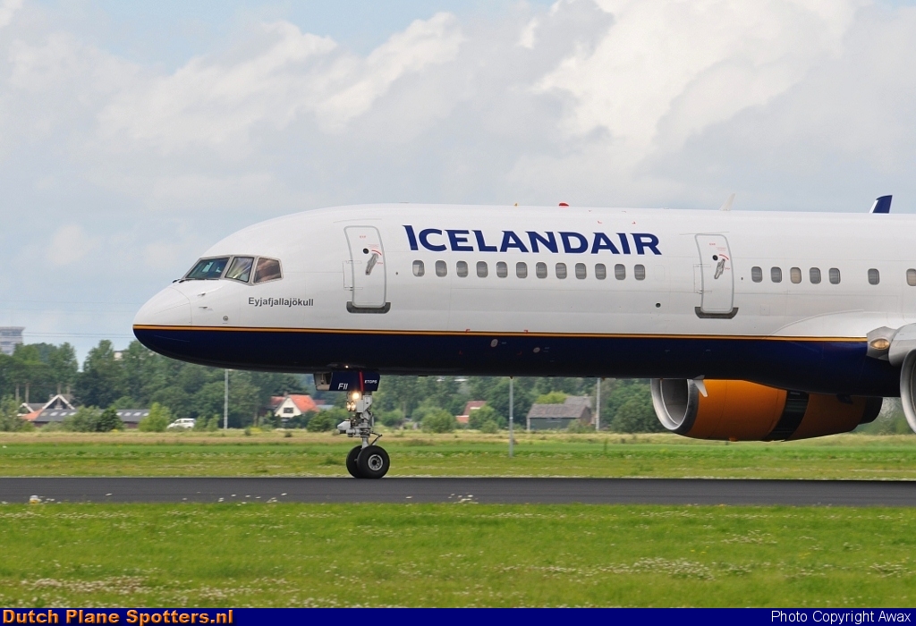 TF-FII Boeing 757-200 Icelandair by Awax