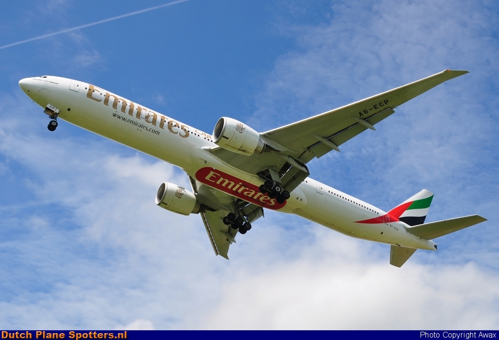 A6-ECP Boeing 777-300 Emirates by Awax