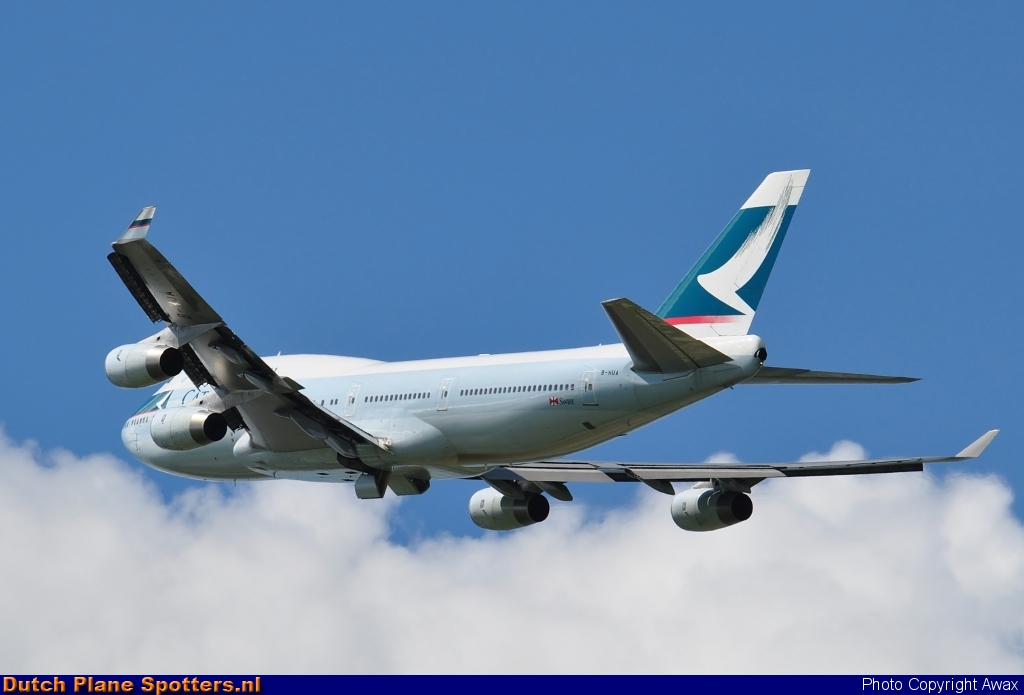 B-HUA Boeing 747-400 Cathay Pacific by Awax