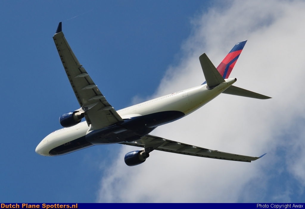 N806NW Airbus A330-300 Delta Airlines by Awax