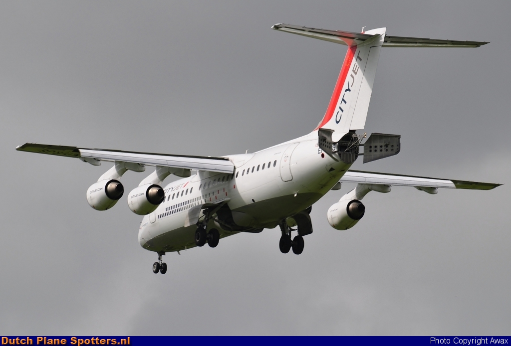 EI-RJS BAe 146 Cityjet by Awax