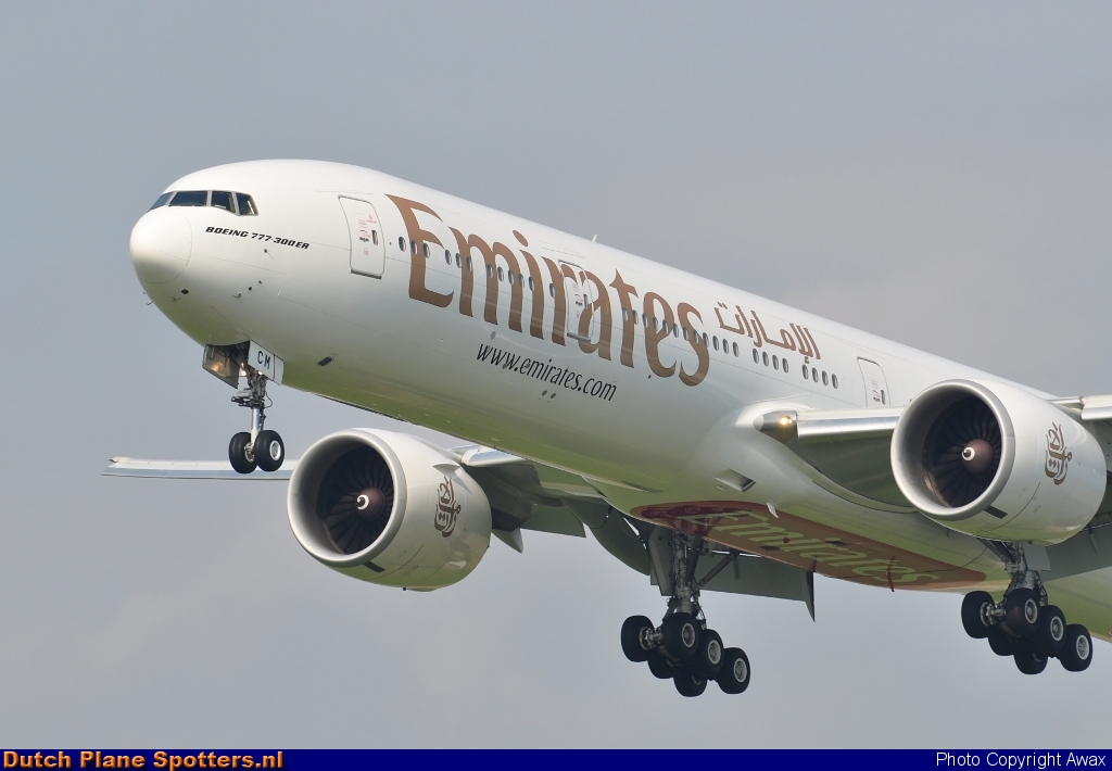 A6-ECM Boeing 777-300 Emirates by Awax