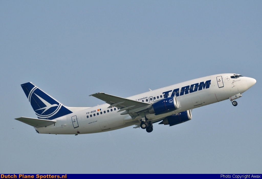 YR-BGB Boeing 737-300 TAROM by Awax