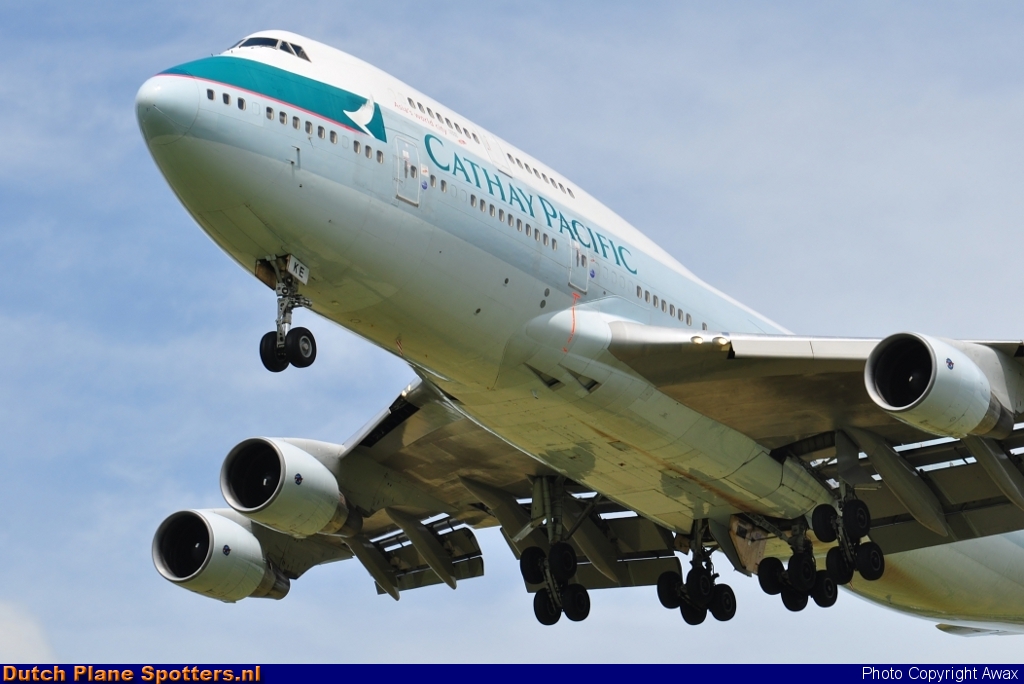 B-HKE Boeing 747-400 Cathay Pacific by Awax