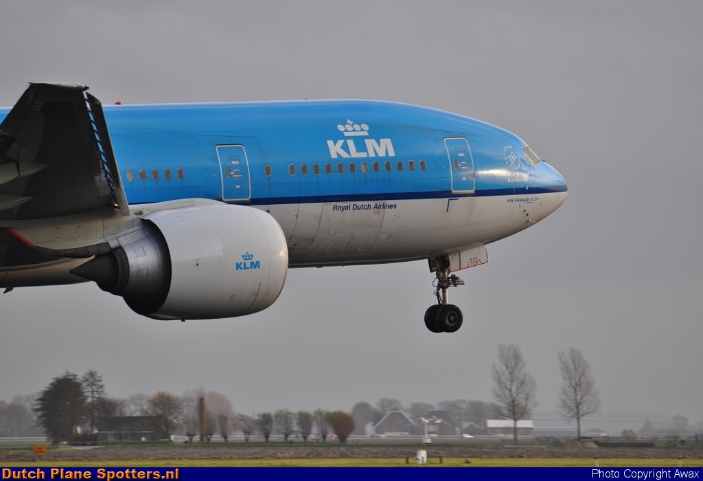 PH-BQB Boeing 777-200 KLM Royal Dutch Airlines by Awax