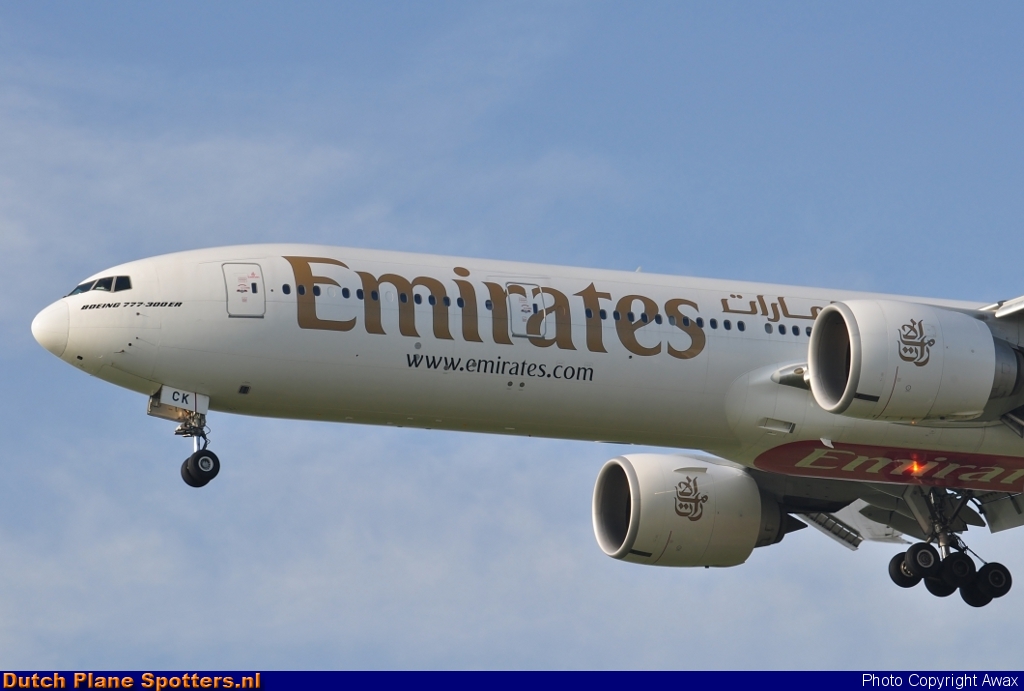 A6-ECK Boeing 777-300 Emirates by Awax