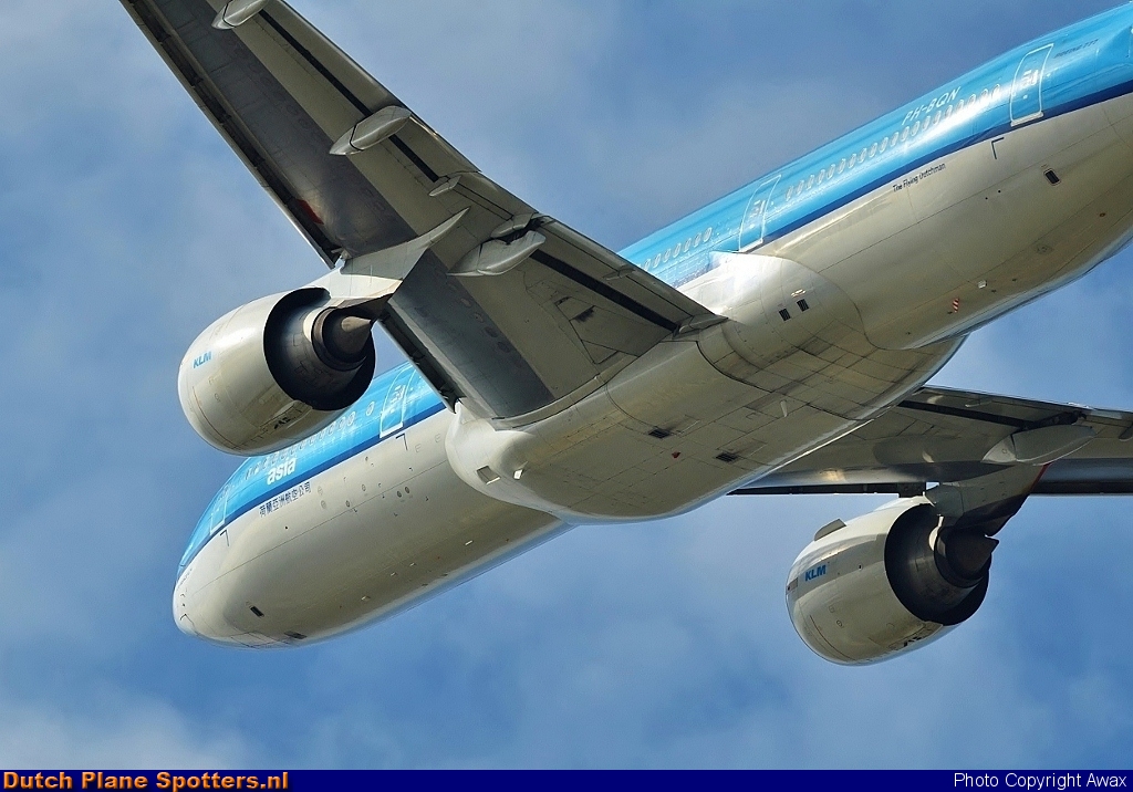 PH-BQN Boeing 777-200 KLM Asia by Awax
