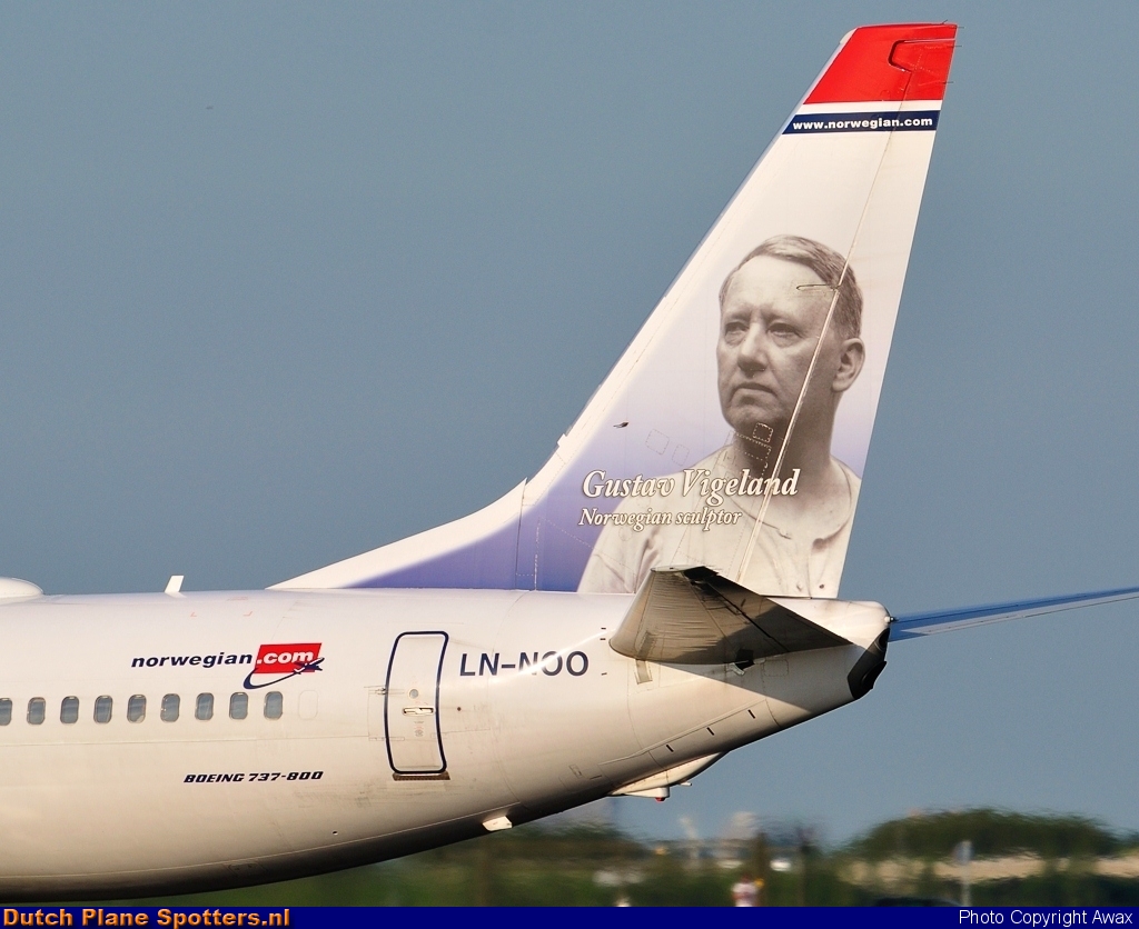 LN-NOO Boeing 737-800 Norwegian Air Shuttle by Awax