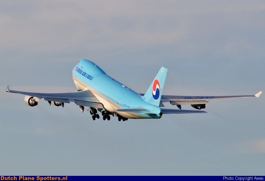 HL7449 Boeing 747-400 Korean Air Cargo by Awax