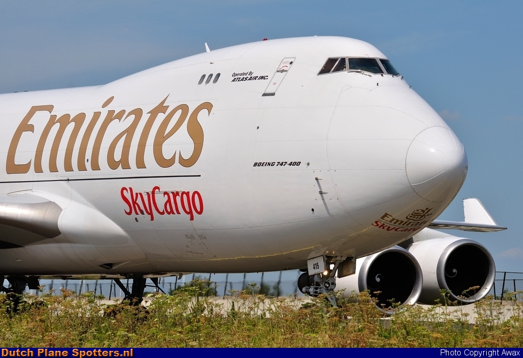 N415MC Boeing 747-400 Emirates Sky Cargo by Awax